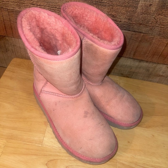 UGG Pink Classic Short II Boots - Picture 3 of 8